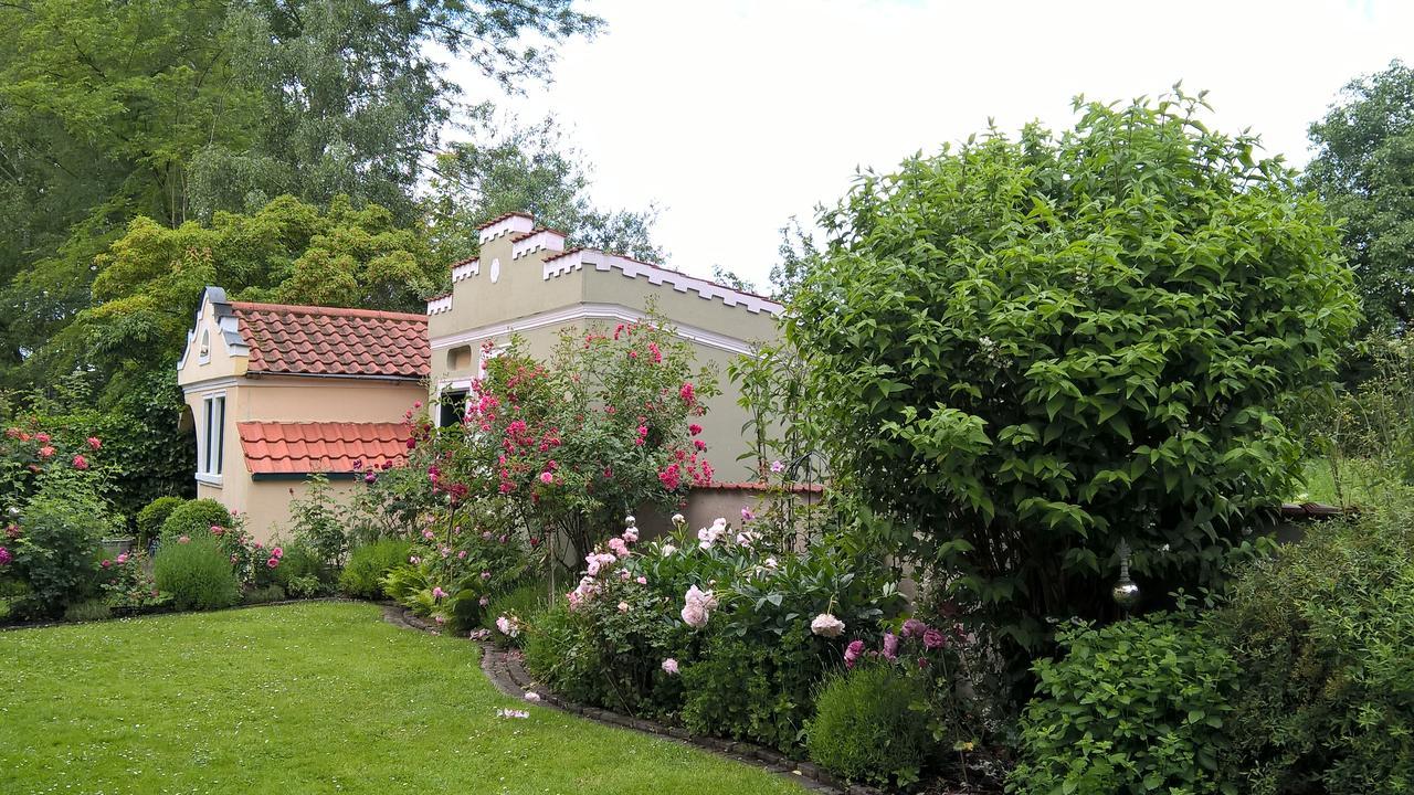Das Kleine Hotel Iphofen, Fruehstueckszauber, No Waste, Nachhaltig, Nahe Aller Weingueter, Knauf Gips Kg Und Connekt, Kleines Secret Mit Garten & Terrassen, Tv Mirrorring, 55" Tv, Fine Dining, Hunde Willkommen Exterior photo