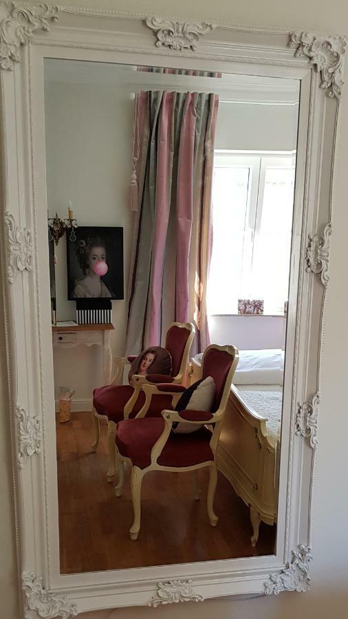 Das Kleine Hotel Iphofen, Fruehstueckszauber, No Waste, Nachhaltig, Nahe Aller Weingueter, Knauf Gips Kg Und Connekt, Kleines Secret Mit Garten & Terrassen, Tv Mirrorring, 55" Tv, Fine Dining, Hunde Willkommen Exterior photo